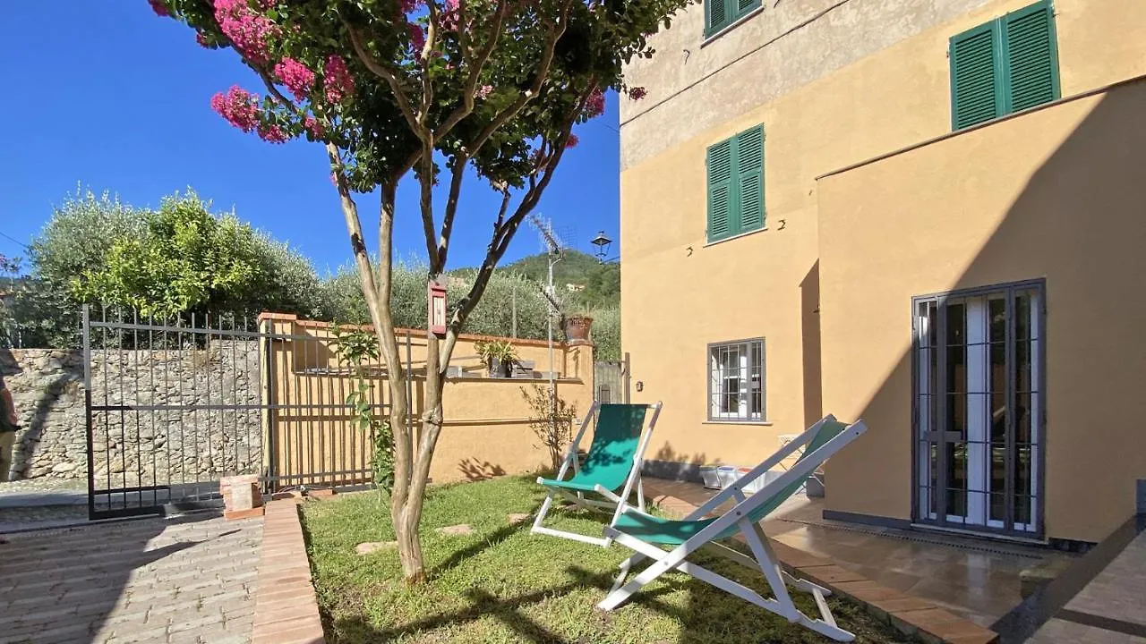 La Casa Del Borgo Nature Sport & Relax 1Room Apartment With Terrace Calice Ligure Italia